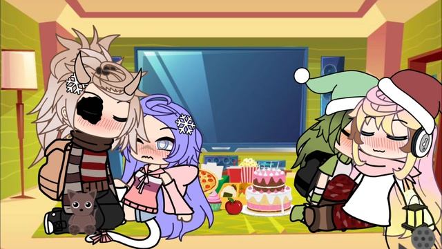🪸::- ПРЕДНОВОГОДНЯЯ РЕАКЦИЯ УЛЕЙ НА НИХ ИЗ ТИКТОКА | 12+ | Fanndirs Gacha