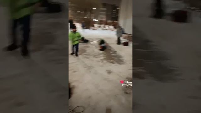 1000003046.mp4