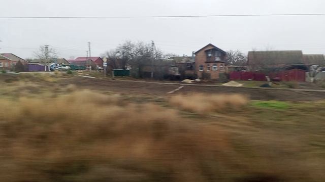 Электричка подъезжает к селу Рясному