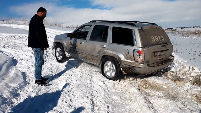 Jeep Grand Cherokee 4.7 по снегу