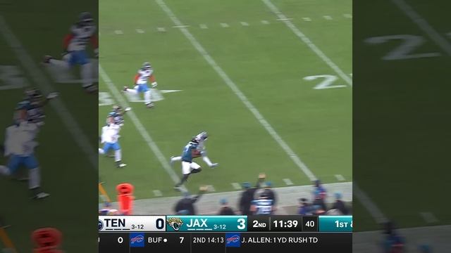 Brian Thomas catches for a 17-yard Gain vs. Tennessee Titans