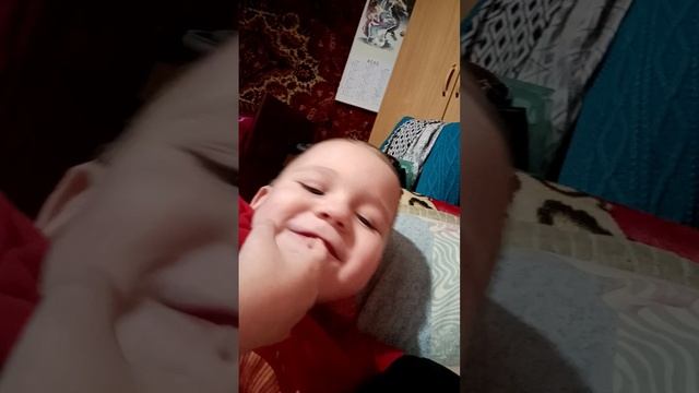 на меня напал мой брат