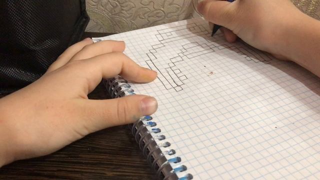Рисую по клеточкам Hello Kitty 🐱