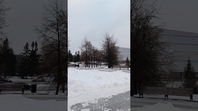 1000003702.mp4 Екатеринбург!!!❤❄️🎄😍, 26 декабря 2024✌️😎🥳, рядом с Храмом на крови 🙏