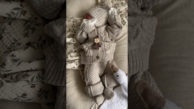 Оливии 1 месяц ❤️ #дети #семья #малыш #baby