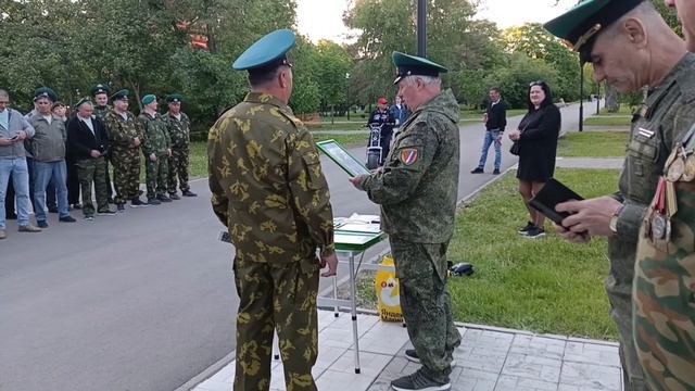 Зазеленеют зеленые фуражки. Песни пограничников.