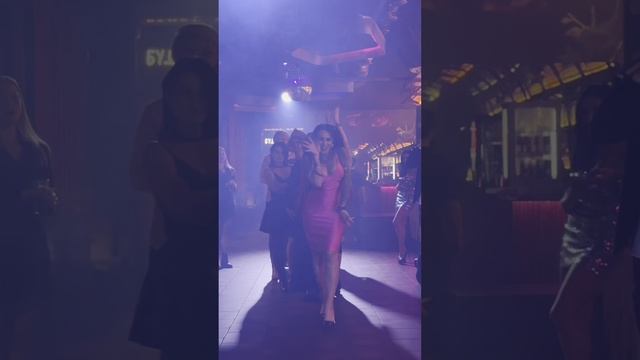 Некогда быть скромной!
Подкаст с DJ Kaprizz уже в сети!