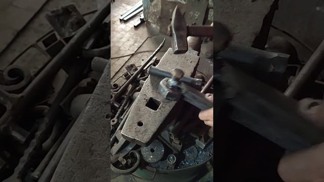 Оказывается и молотком можно ))