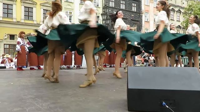 “Viter” at Lviv Yunist festival outdoor stage  - video 3 #upskirt#украинский#танец