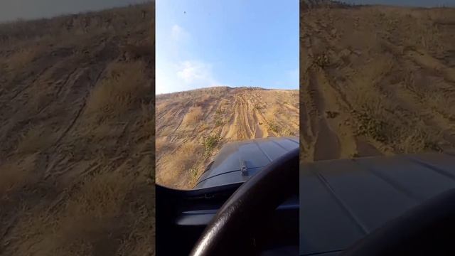 18 колеса в песчаные горку на заднем приводе☹