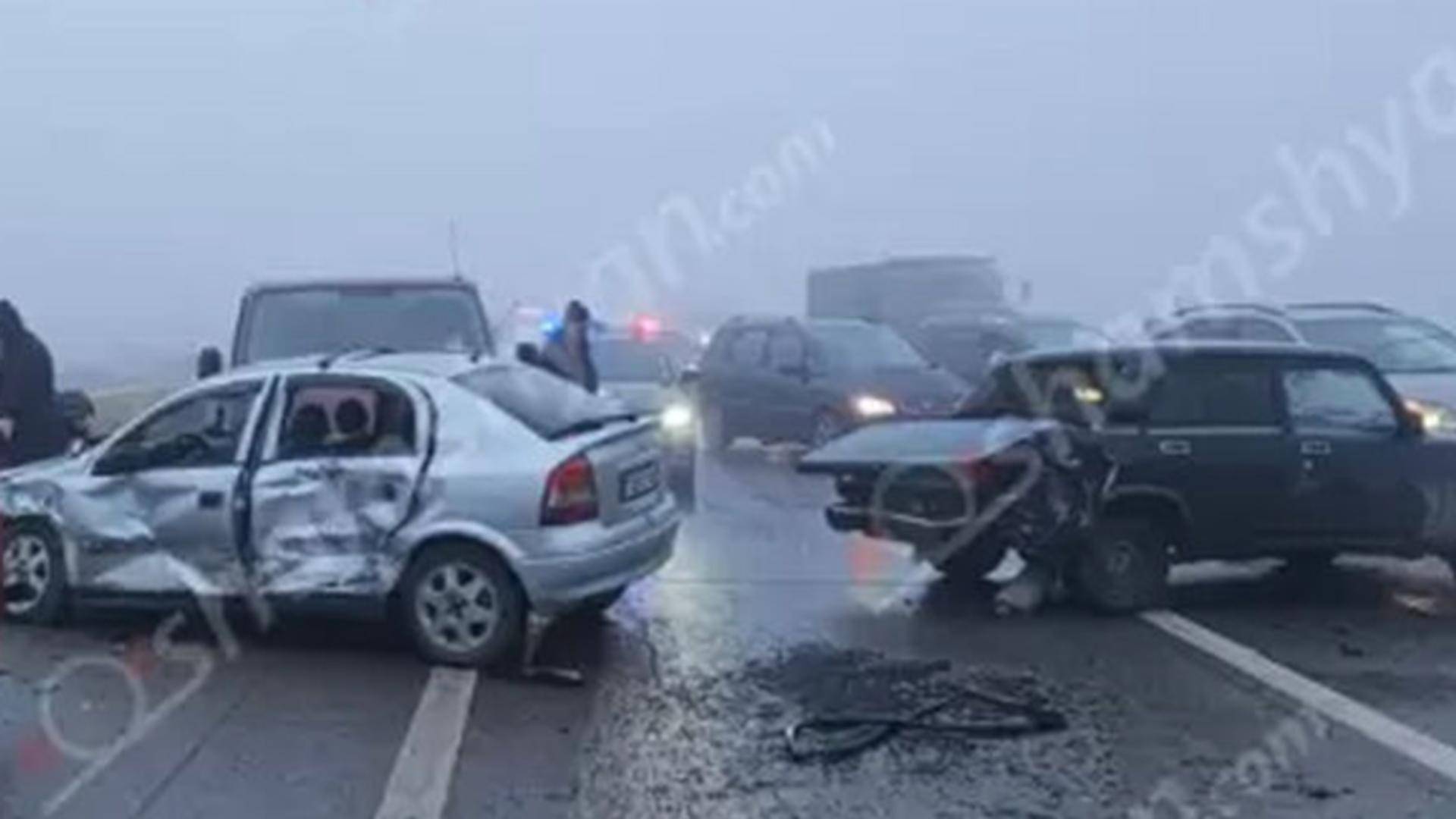 В Армении случилась массовая авария из-за гололеда и тумана, есть пострадавшие