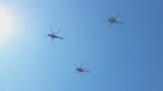 Ми-8, Ка-27 и Ка-29 в небе