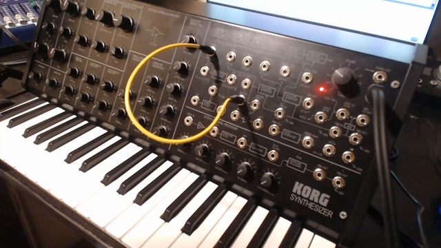 Делаем Techno Kick на Korg MS 20 Mini