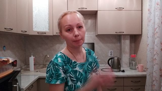 Распаковываем подарки! Вечерний чай с конфеткой! ☺️