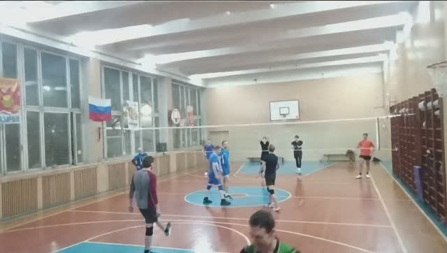 Для узкого круга. Песня под гитару.