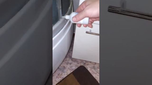 Как убрать камень с душевой кабины❓