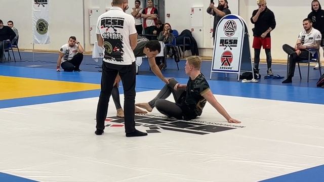 Супер схватка До Сдачи в NoGi BJJ, бой за пояс чемпиона RGSA. Колев Геннадий (R) vs Тельнов Иван.