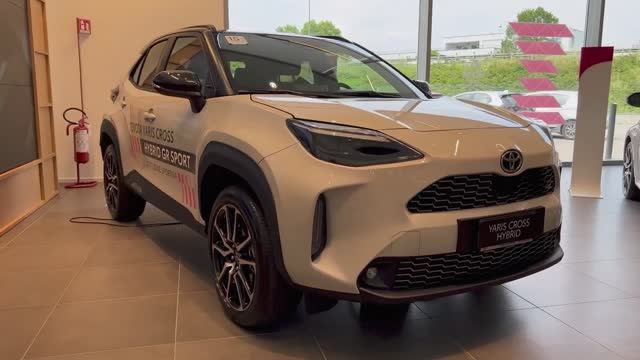 Toyota Yaris Cross GR Sport 2023 - Интерьер и Экстерьер