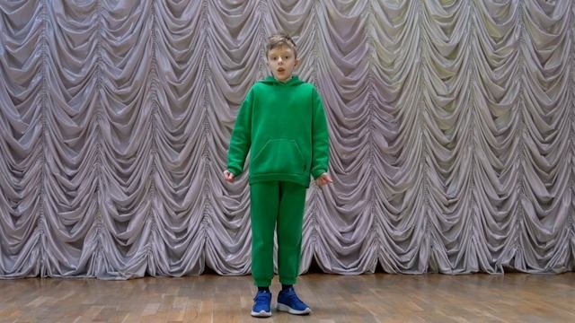 Стихотворение «Гена и скелет» Игорь Шевчук. Читает Артём Шестаков.
