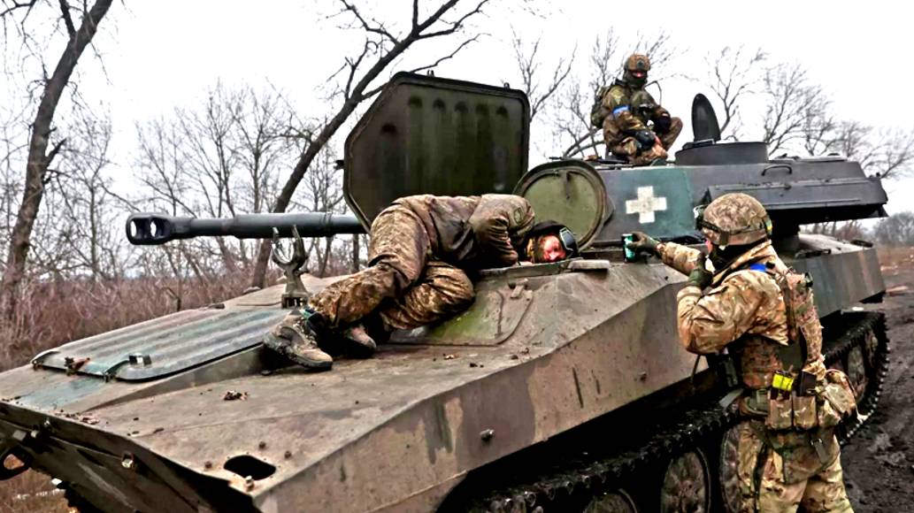 В России сообщили о стягивании войск ВСУ к границам Днепропетровской области