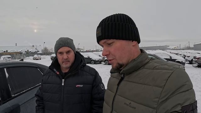 НОВЫЕ LADA СО СКИДКОЙ. GRANTA CLUB И VESTA CROSS СЕДАН.