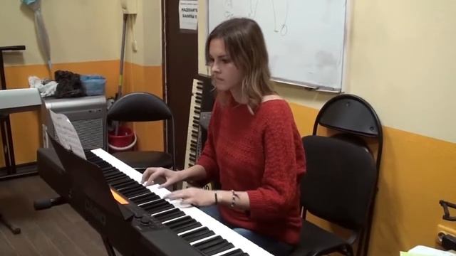 Hallelujah - Leonard Cohen. Играет Екатерина