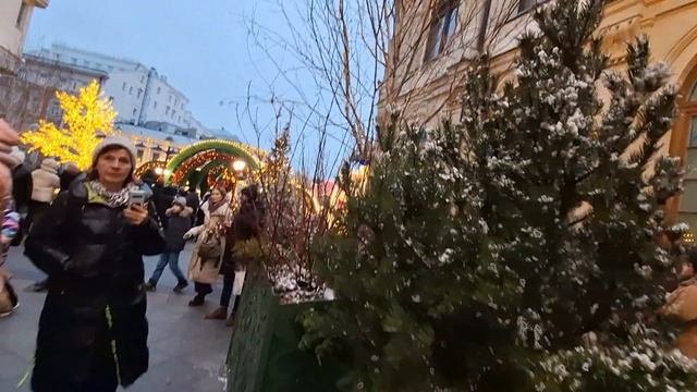 НОВОГОДНЯЯ МОСКВА ПРИЯТНО УДИВИЛА.