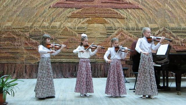 В.Соловьёв-Седой "Наш город".