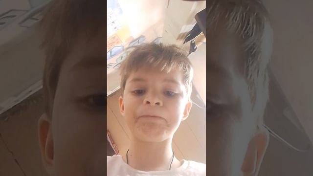 а тебе девять в телефоне сидишь