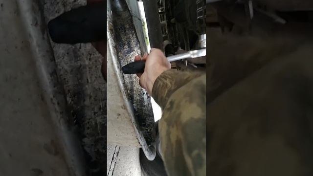первая замена масла, лукойл не радует пробую роснефть магнум