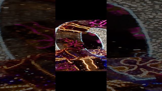 Новый год к нам мчится