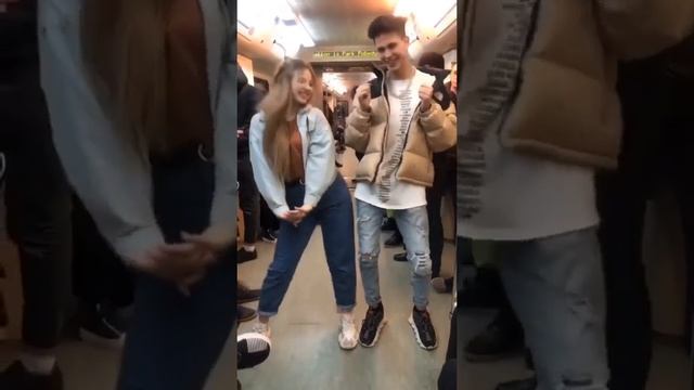Москва Метро ночь