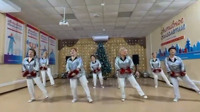 Танцевальный коллектив КЦСОНа, г. Озёры