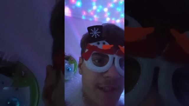 Поздравляю с Новым Годом 2025 год 🎆🇷🇺🇧🇾.