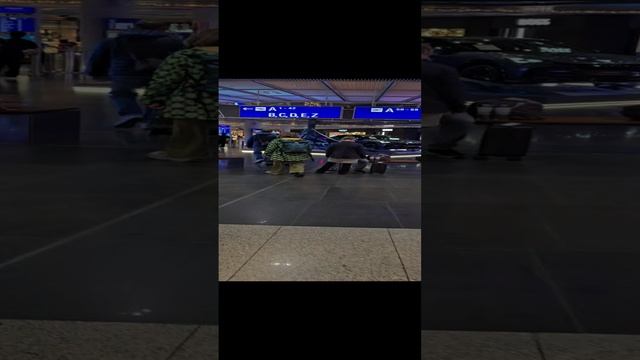 летим в Париж...