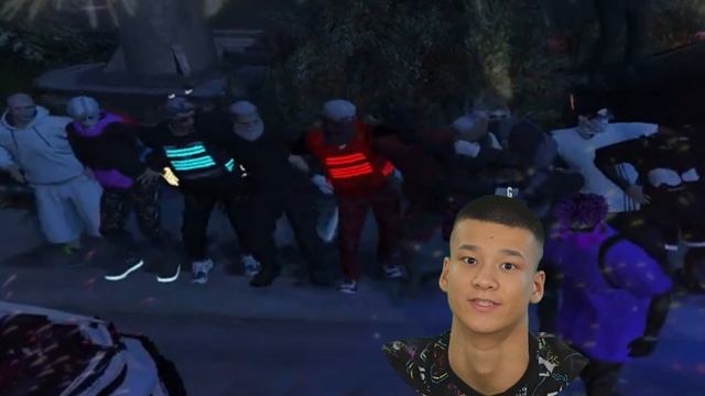 Я думал, что это я пою! А оказалось, что это не я пою!!!🤣