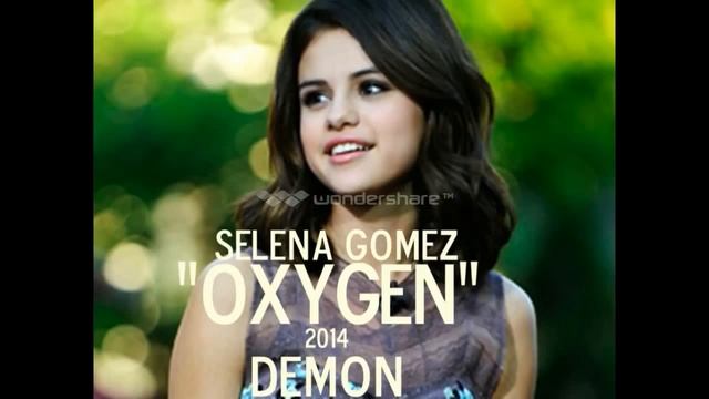 Selena Gomez Parties With Orlando Bloom After Kicking Off Revival Tour: Details
