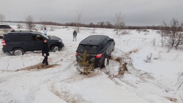 на тросах