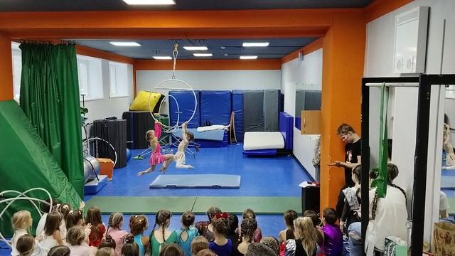Отчётный концерт 2024, номер Насти и Кати