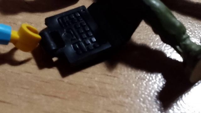 Он рядом (2 серия)