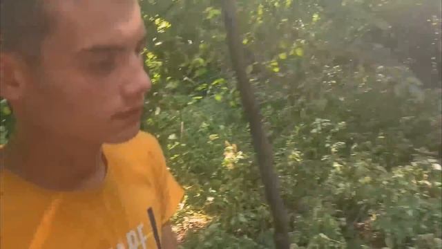 19 серия ПОМОГ АЛЕ С РАНОЙ. НА НАС ОБЪЯВИЛИ ОХОТУ В ДЕРЕВНЕ. МЫ НЕ ВЕРНЕМСЯ