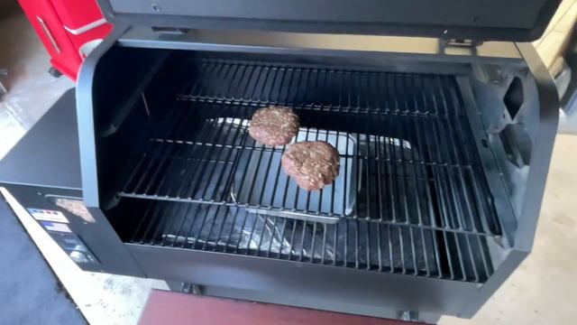 Smoked Onion Burgers! / Z-Grills 10502B Pellet Smoker-Grill! / Best PID Controlled Smoker!