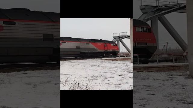 "РЕЗЕРВОМ"Тепловоз 2ТЭ25КМ-0102 следует Резервом по перегону Арчеда-Калинино по мосту через р.Арчеда