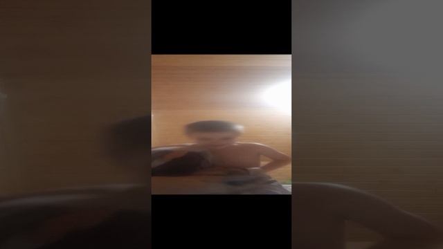 Поссорились два алкаша