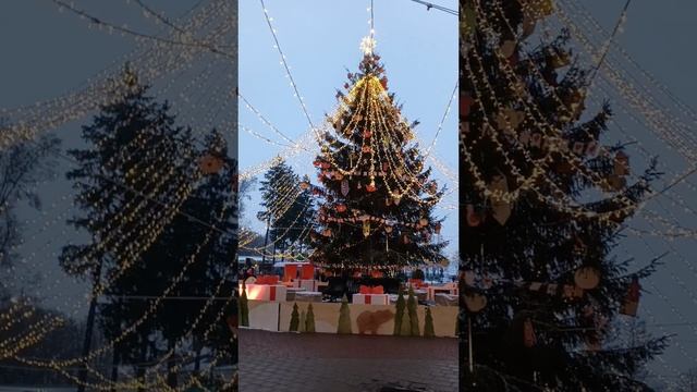 с наступающим новым годом и Рождеством всех