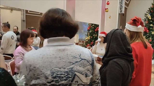 Как устроить новый год из пустой коробки?