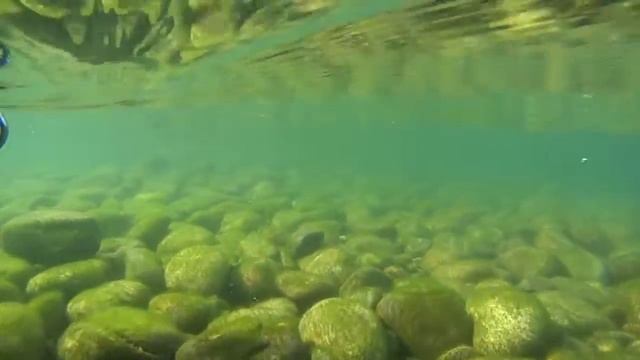 Озеро Байкал под водой.