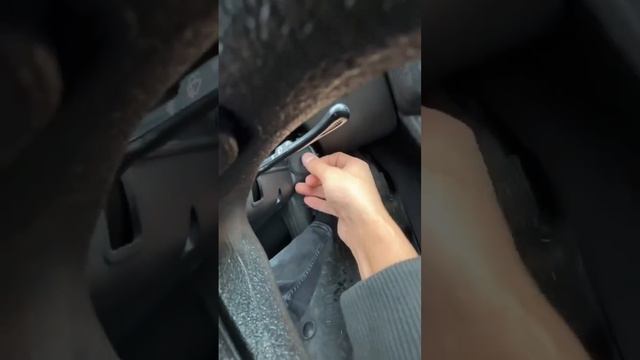 чувак купил новую Ниву 😅