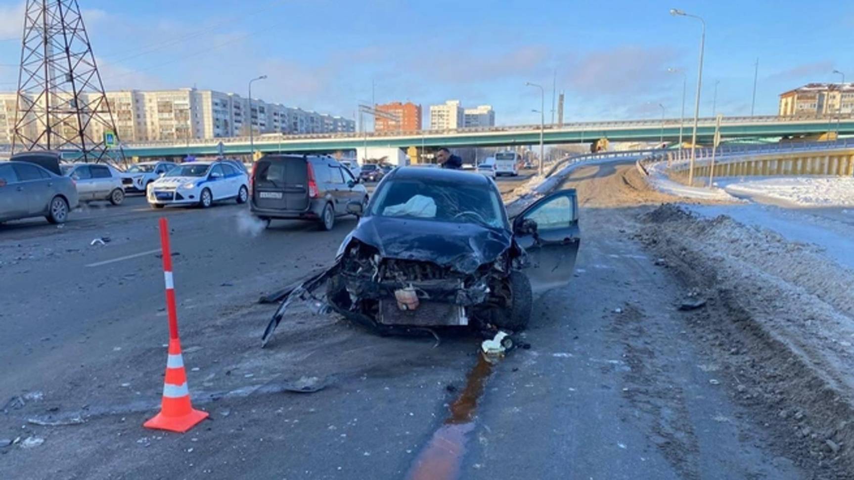 В Тюмени пьяный водитель без прав устроил аварию с тремя машинами