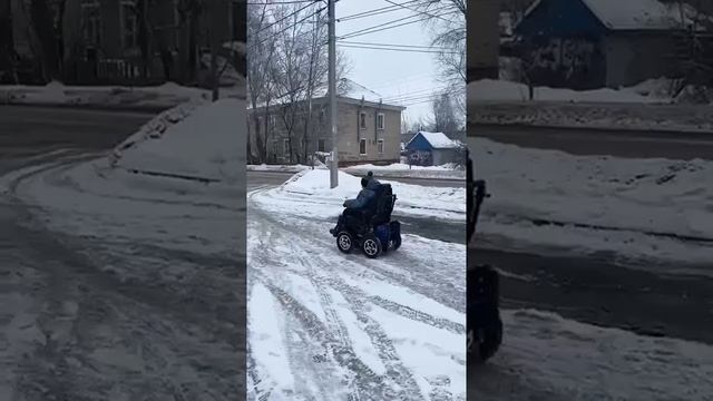 Победитель конкурса получил свой приз "Первая поездка на вездеходе от Антона Емельянова"